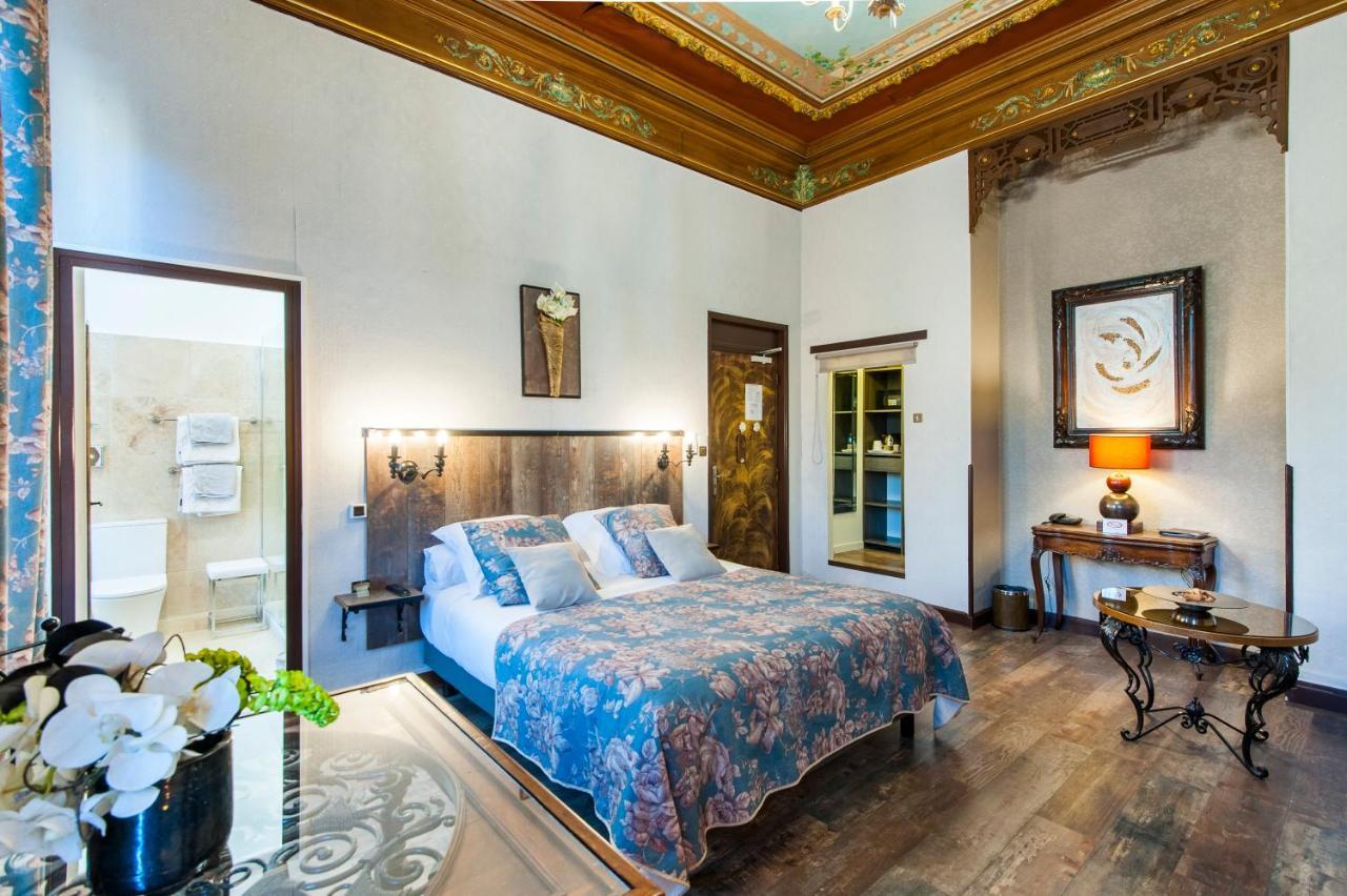 סלון-דה-פרובנס Hotel De Charme Le Provence מראה חיצוני תמונה