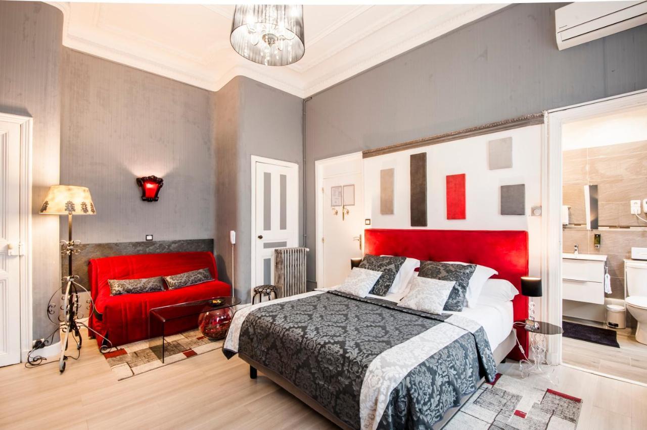 סלון-דה-פרובנס Hotel De Charme Le Provence מראה חיצוני תמונה